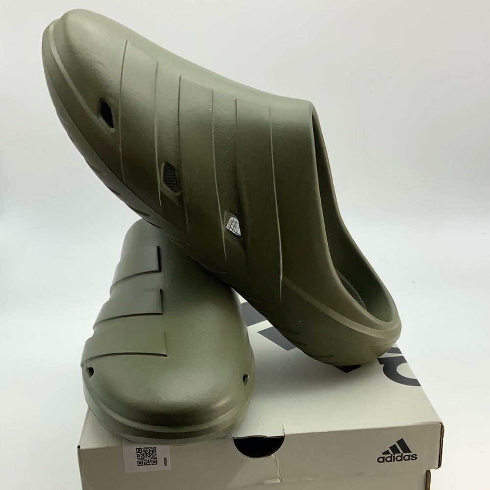 Adidas Clogs Olive green